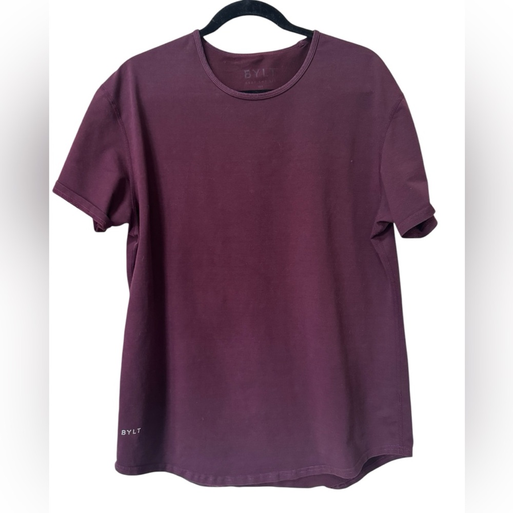 BYLT maroon crew neck men’s tee large
